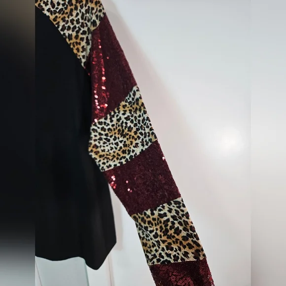 Black Leopard & Sequin Sleeve Raglan Top - Picture 3 of 6